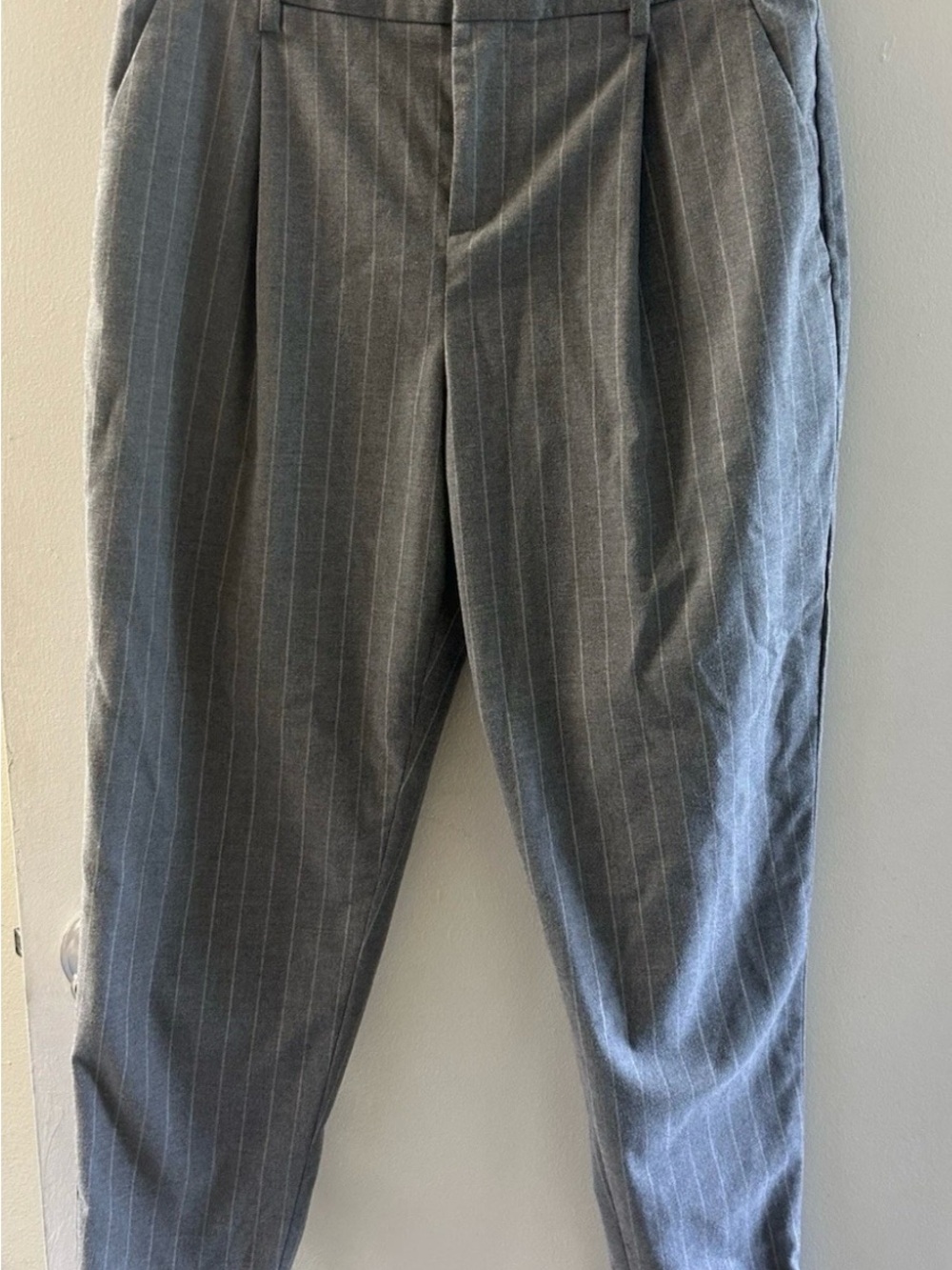 Banana Republic Gray Pinstripe Pleat-Front Trousers